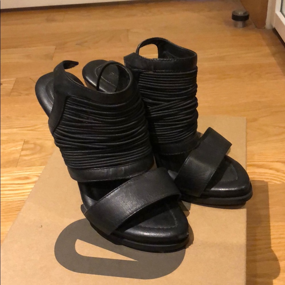 Black heels